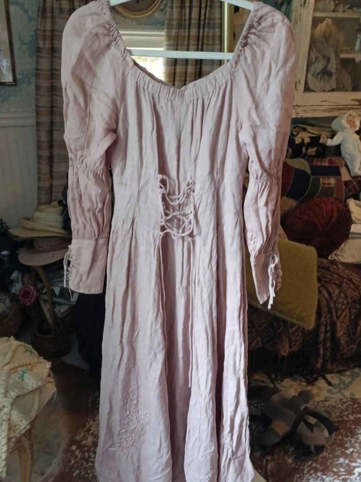 Linennaive Elegant Dusty Pink Maxi Dress With Sweetheart Neckline — image 8 of 8
